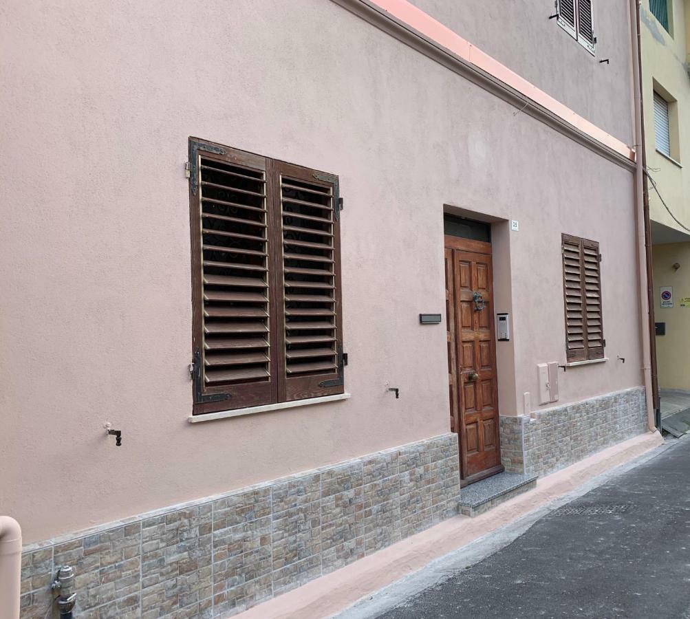 Bedroom Low Cost Di Elisa Quartucciu Exterior photo